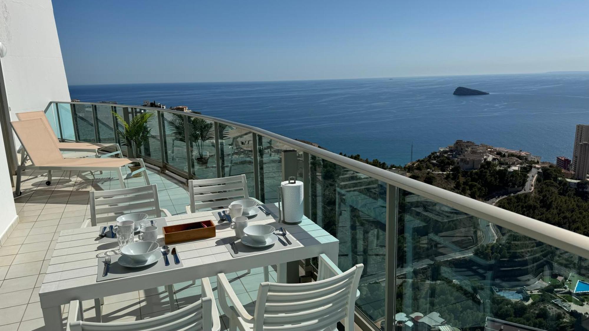 Highest Penthouse With Skyline & Sea Views Apartment *